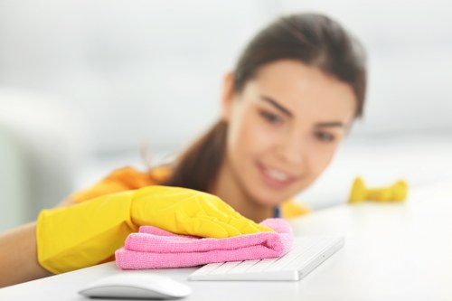 Local house clearance service helping prepare a SE3 property