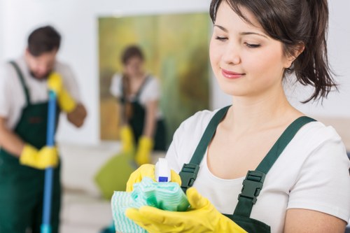 Detailed post-construction cleaning of a kitchen in SE3